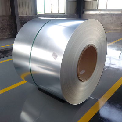 Las bobinas de acero galvanizadas de la inmersión caliente cubren 0.4m m JIS acanalado G3302