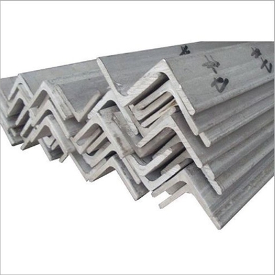 Superficial galvanizada 316l 430 de acero desiguales laminados en caliente de la barra de ángulo del igual 304